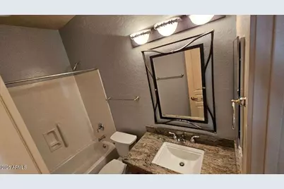 2232 E Constance Way, Phoenix, AZ 85042 - Photo 9