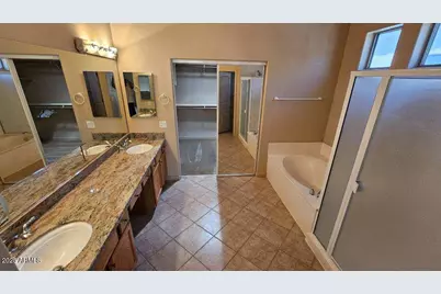 2232 E Constance Way, Phoenix, AZ 85042 - Photo 7