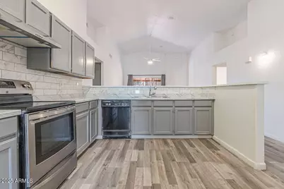 5440 N 80th Lane, Glendale, AZ 85303 - Photo 7