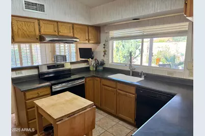 11002 W Yukon Drive, Peoria, AZ 85373 - Photo 21