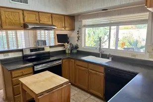 11002 W Yukon Dr, Peoria, AZ 85373 - Photo 19