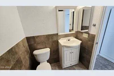 2506 W Caribbean Lane #10, Phoenix, AZ 85023 - Photo 11