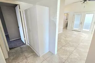 2506 W Caribbean Ln, Phoenix, AZ 85023 - Photo 7