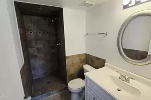 2506 W Caribbean Ln, Phoenix, AZ 85023 - Photo 17