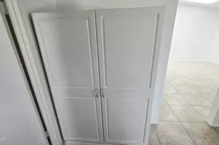 2506 W Caribbean Ln, Phoenix, AZ 85023 - Photo 9