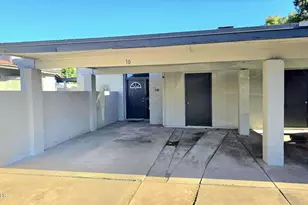 2506 W Caribbean Ln, Phoenix, AZ 85023 - Photo 19