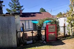 110 Arizona St, Bisbee, AZ 85603 - Photo 3