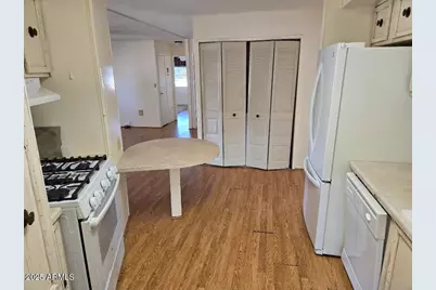 19065 N Dinero Road, Sun City, AZ 85373 - Photo 15