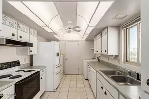 26019 S Parkside Dr, Sun Lakes, AZ 85248 - Photo 13