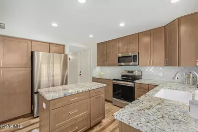 6356 W Adobe Drive, Glendale, AZ 85308 - Photo 3