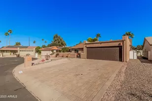 25237 S Lakeway Dr, Sun Lakes, AZ 85248 - Photo 5