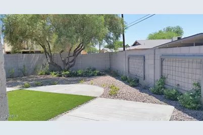 4351 N 36th Place #3, Phoenix, AZ 85018 - Photo 5