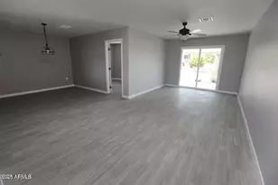 10631 W Salem Dr, Sun City, AZ 85351 - Photo 5