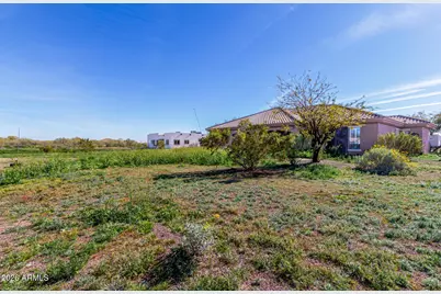 25234 W Blue Sky Drive, Wittmann, AZ 85361 - Photo 27