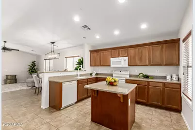 12788 W Chucks Avenue, Peoria, AZ 85383 - Photo 9