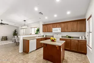 12788 W Chucks Ave, Peoria, AZ 85383 - Photo 9