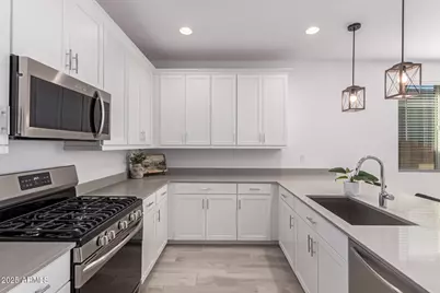 3266 E Wild Drive, San Tan Valley, AZ 85143 - Photo 11