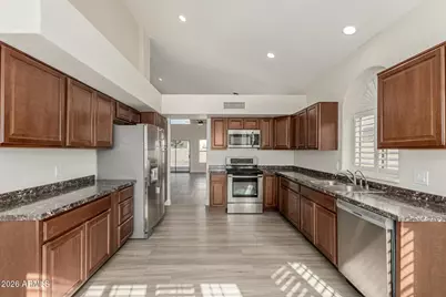 4368 W Wahalla Lane, Glendale, AZ 85308 - Photo 11