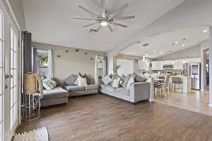 5775 N 72nd Dr, Glendale, AZ 85303 - Photo 7