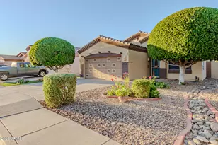 13558 W Young St, Surprise, AZ 85374 - Photo 3
