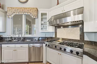 6 E Oakwood Hills Drive, Chandler, AZ 85248 - Photo 35