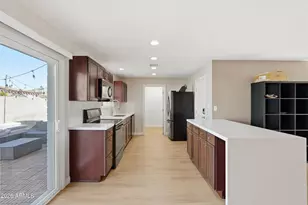 2914 E Cactus Rd, Phoenix, AZ 85032 - Photo 13