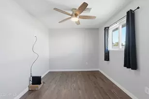 2914 E Cactus Rd, Phoenix, AZ 85032 - Photo 17