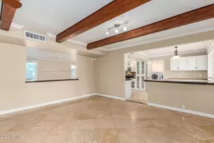 10627 N 44th Ct, Phoenix, AZ 85028 - Photo 17