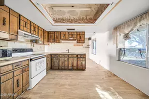 1526 W Muriel Dr, Phoenix, AZ 85023 - Photo 15