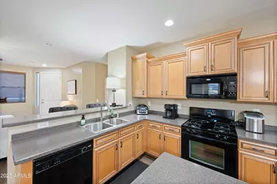 18076 W Hatcher Road, Waddell, AZ 85355 - Photo 11