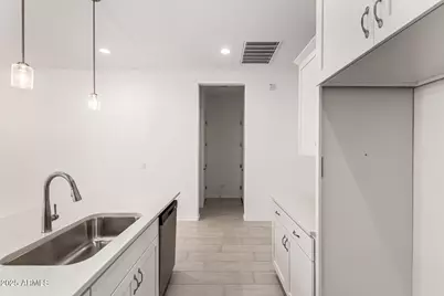 11954 W Marguerite Avenue, Avondale, AZ 85323 - Photo 9