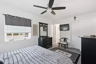 1916 W Morningside Dr, Phoenix, AZ 85023 - Photo 15