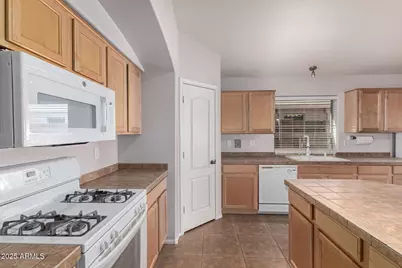 648 E Mule Train Trail, San Tan Valley, AZ 85143 - Photo 13