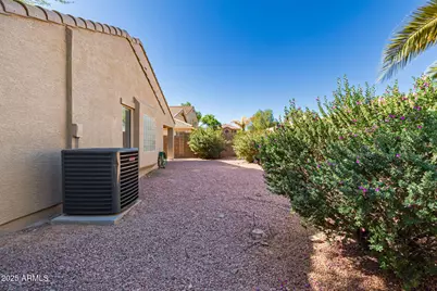 648 E Mule Train Trail, San Tan Valley, AZ 85143 - Photo 25