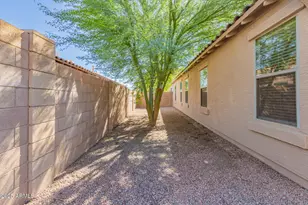 648 E Mule Train Trail, San Tan Valley, AZ 85143 - Photo 23