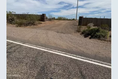 Xx00 N Castle Hot Springs Road #-, Morristown, AZ 85342 - Photo 9