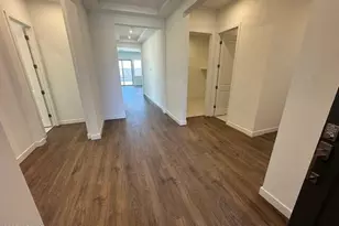 10218 S 21st Dr, Phoenix, AZ 85041 - Photo 3