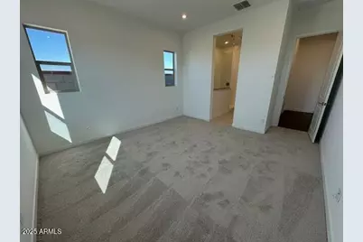 10218 S 21st Drive, Phoenix, AZ 85041 - Photo 17