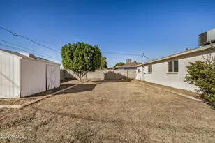 3152 N 24th Dr, Phoenix, AZ 85015 - Photo 27