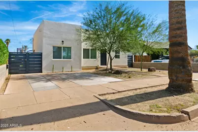 809 N 10th Avenue, Phoenix, AZ 85007 - Photo 1