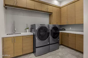 7050 North 39th Pl, Paradise Valley, AZ 85253 - Photo 31