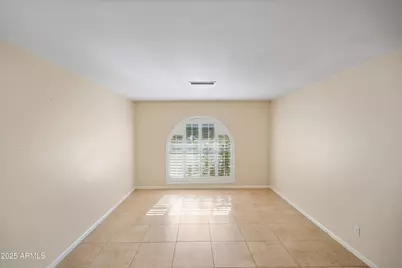 4414 W Orchid Lane, Glendale, AZ 85302 - Photo 5