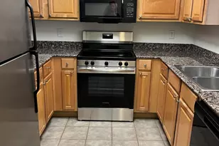 3435 W Danbury Dr, Phoenix, AZ 85053 - Photo 5