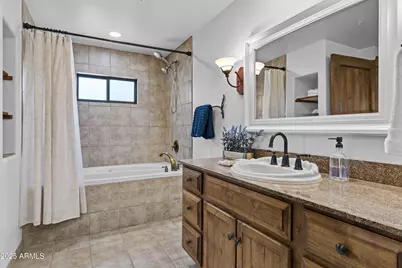 36601 N Mule Train Road #D18, Carefree, AZ 85377 - Photo 21