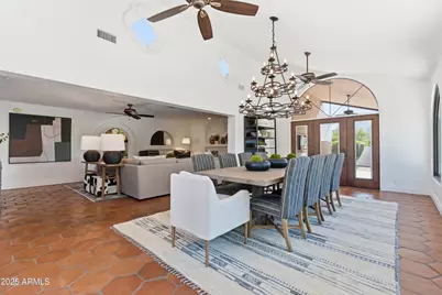 5828 E Cactus Wren Road, Paradise Valley, AZ 85253 - Photo 17