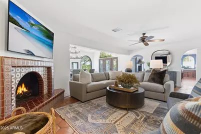 5828 E Cactus Wren Road, Paradise Valley, AZ 85253 - Photo 13