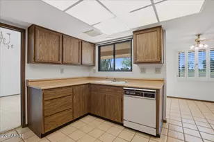 12429 W Bluestem Dr, Sun City West, AZ 85375 - Photo 23