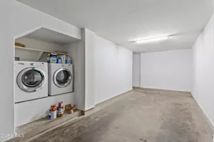 2277 E Huntington Dr, Phoenix, AZ 85040 - Photo 23