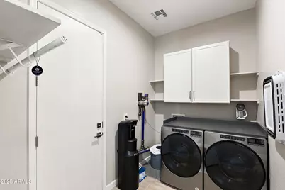 6028 E Lone Cactus Drive, Phoenix, AZ 85054 - Photo 23