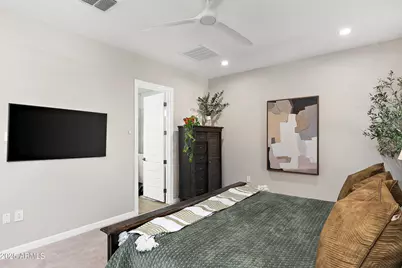 6028 E Lone Cactus Drive, Phoenix, AZ 85054 - Photo 17